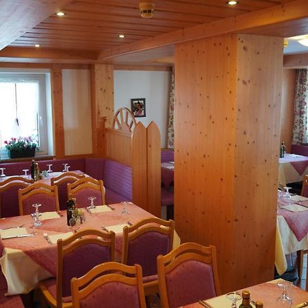 Hotel Alpenrose Passo Rolle Buitenkant foto