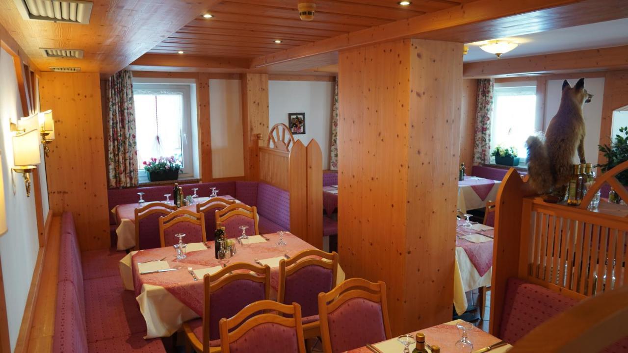 Hotel Alpenrose Passo Rolle Buitenkant foto